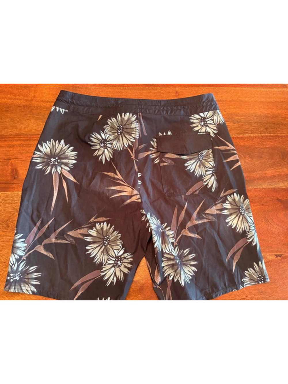 O’Neill Cruzer 19 Boardshorts Men’s 32 Black Floral Swim Trunks NWT $59.50 - Picture 2 of 3